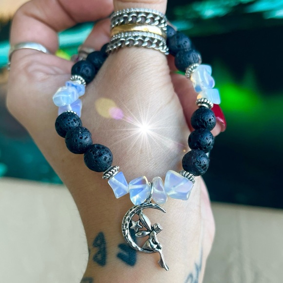 Lava rock & iridescent opalite chips fairy moon star bead bracelet boho - Picture 1 of 10